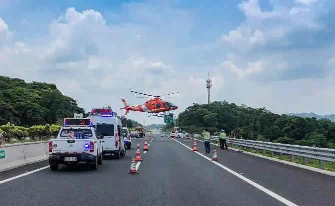 平武高速公路汽车救援案例